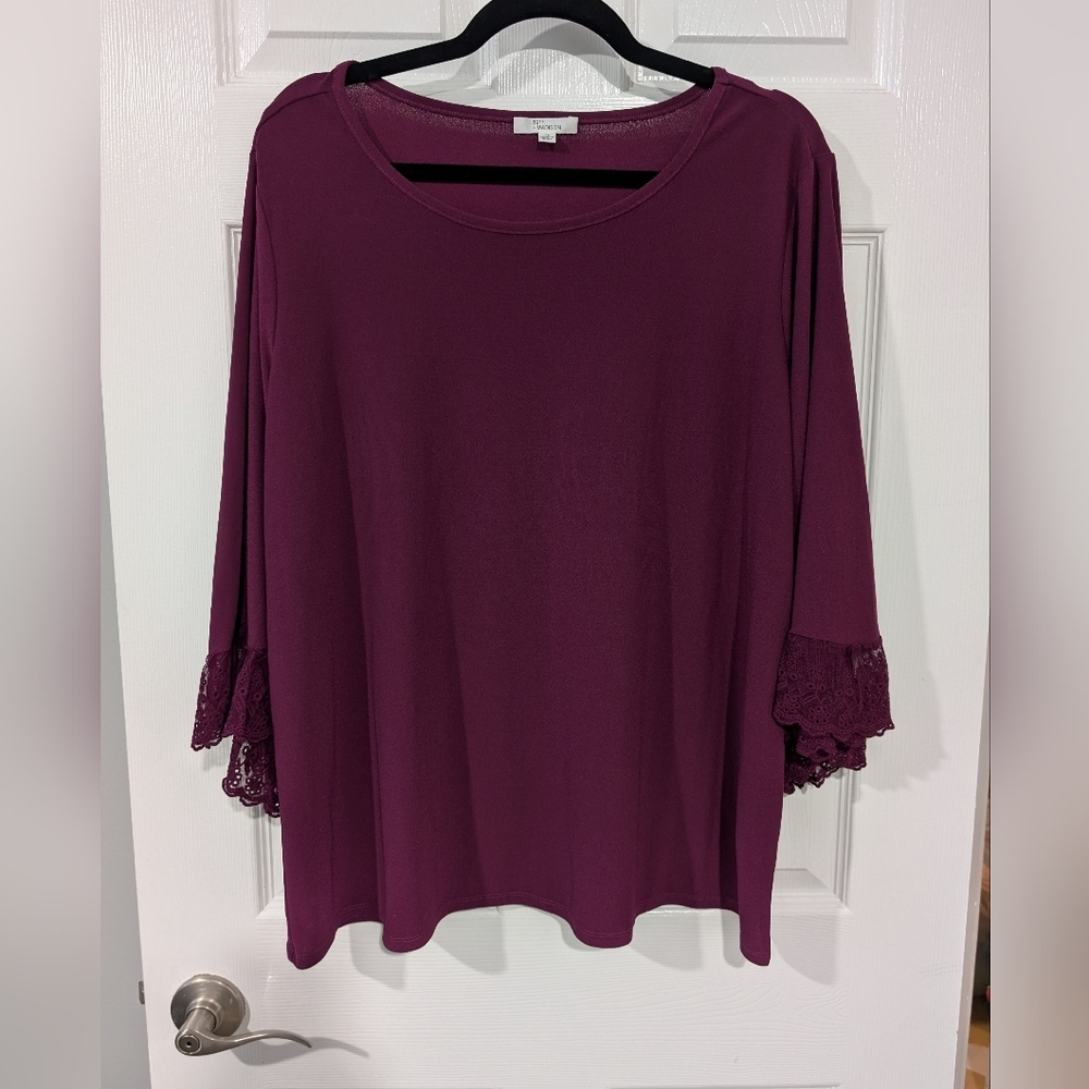89th + Madison Wine Lace 3/4 Sleeve Scoop Neck Blouse in Size 1X